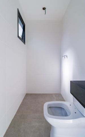 Casa de condomínio à venda com 209m², 3 quartos e 2 vagas Casa de condomínio à venda com 209m², 3 quartos e 2 vagasBanheiro do Quarto 3