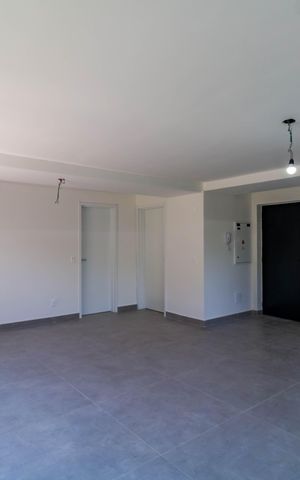 Casa de condomínio à venda com 209m², 3 quartos e 2 vagas Casa de condomínio à venda com 209m², 3 quartos e 2 vagasSala