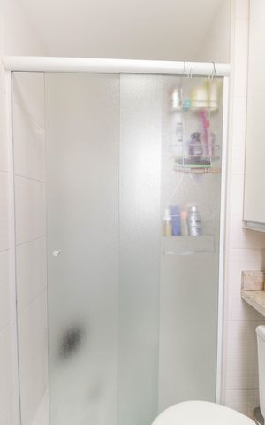 Apartamento à venda com 48m², 2 quartos e 1 vaga Apartamento à venda com 48m², 2 quartos e 1 vagaBanheiro