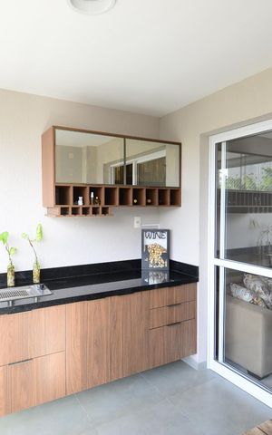 Apartamento à venda com 63m², 2 quartos e 1 vaga Apartamento à venda com 63m², 2 quartos e 1 vagaVaranda