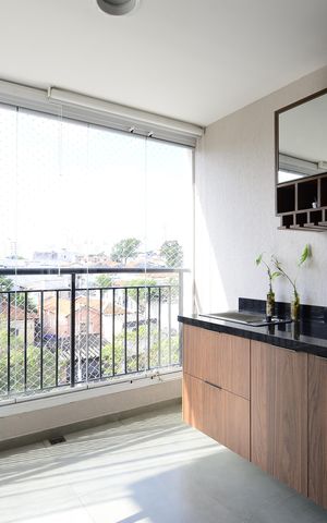 Apartamento à venda com 63m², 2 quartos e 1 vaga Apartamento à venda com 63m², 2 quartos e 1 vagaVaranda