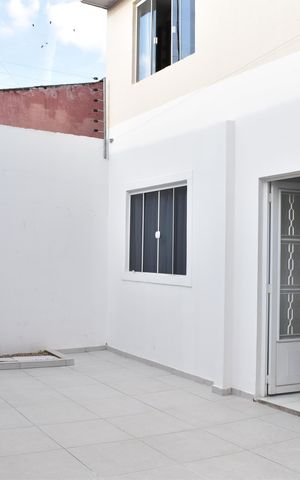 Casa à venda com 160m², 3 quartos e 1 vagaÁrea externa