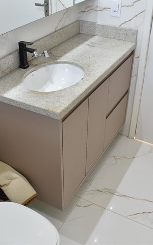 Casa à venda com 160m², 3 quartos e 1 vagaBanheiro da Suíte