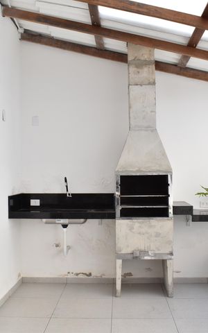 Casa à venda com 160m², 3 quartos e 1 vagaÁrea gourmet - Churrasqueira