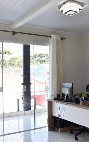 Casa à venda com 160m², 3 quartos e 1 vagaEscritório