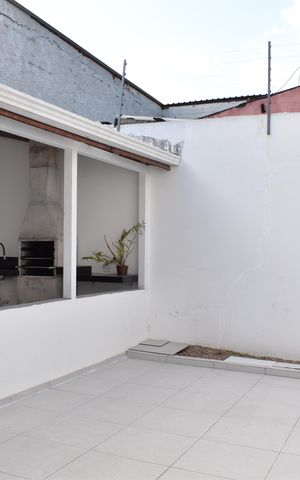 Casa à venda com 160m², 3 quartos e 1 vagaÁrea externa