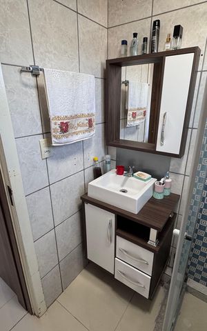 Apartamento à venda com 48m², 2 quartos e 1 vaga Apartamento à venda com 48m², 2 quartos e 1 vagaBanheiro