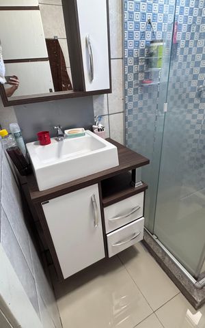 Apartamento à venda com 48m², 2 quartos e 1 vaga Apartamento à venda com 48m², 2 quartos e 1 vagaBanheiro