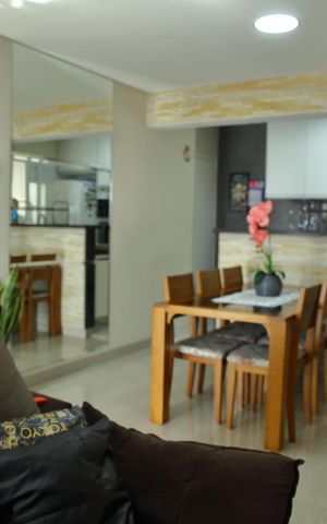 Apartamento à venda com 80m², 2 quartos e 2 vagasSala