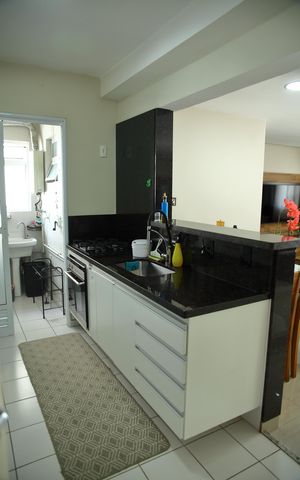 Apartamento à venda com 80m², 2 quartos e 2 vagasCozinha