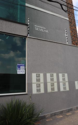 Apartamento à venda com 60m², 2 quartos e sem vagaFachada