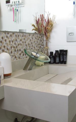 Apartamento à venda com 80m², 3 quartos e 2 vagasBanheiro