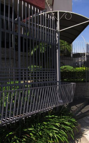 Apartamento à venda com 80m², 3 quartos e 2 vagasFachada