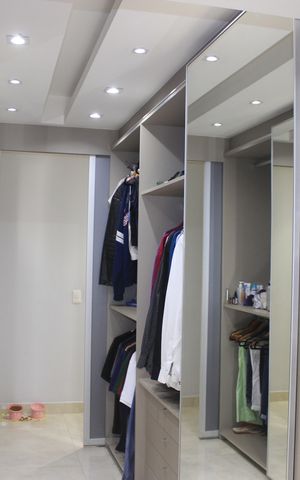 Apartamento à venda com 198m², 3 quartos e 3 vagasCloset da suíte 1