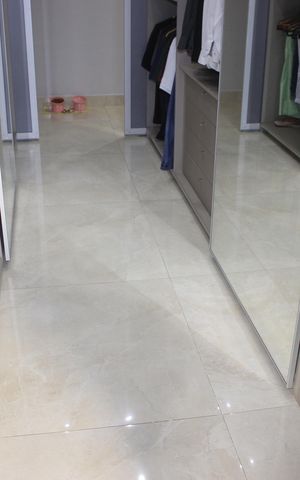 Apartamento à venda com 198m², 3 quartos e 3 vagasCloset da suíte 1