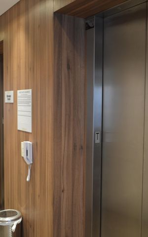Apartamento à venda com 46m², 1 quarto e 1 vagaElevadores