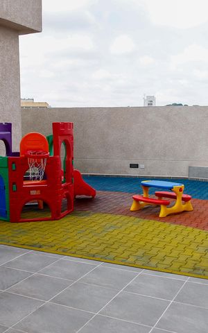 Apartamento para alugar com 49m², 2 quartos e 1 vaga Apartamento para alugar com 49m², 2 quartos e 1 vagaÁrea comum - Playground