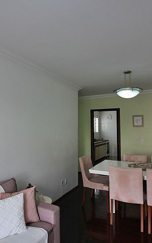 Apartamento à venda com 76m², 2 quartos e 1 vagaSala