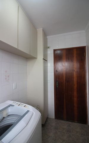 Apartamento à venda com 76m², 2 quartos e 1 vagaÁrea de Serviço