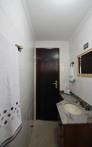 Apartamento à venda com 76m², 2 quartos e 1 vagaBanheiro Social