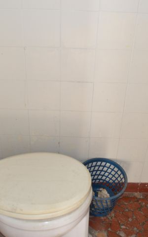 Casa para alugar com 150m², 2 quartos e 2 vagasBanheiro de serviço