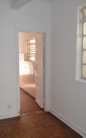 Casa para alugar com 150m², 2 quartos e 2 vagasSala