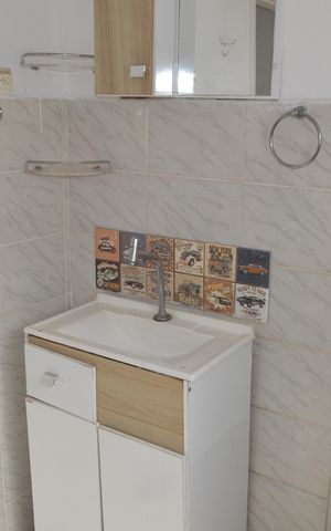 Casa para alugar com 150m², 2 quartos e 2 vagasBanheiro