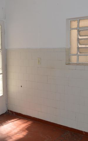 Casa para alugar com 150m², 2 quartos e 2 vagasCozinha