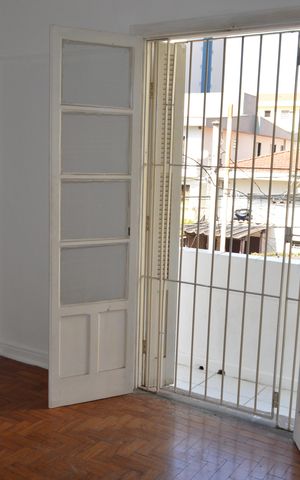 Casa para alugar com 150m², 2 quartos e 2 vagasQuarto 1