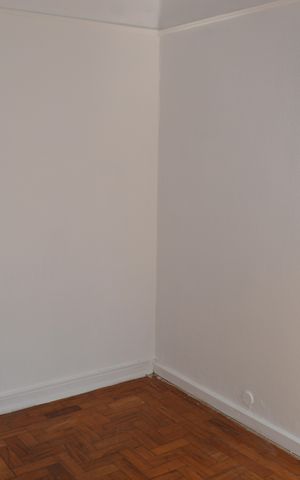 Casa para alugar com 150m², 2 quartos e 2 vagasQuarto 2