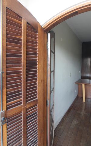 Casa à venda com 380m², 3 quartos e 7 vagasVaranda da Suíte 1