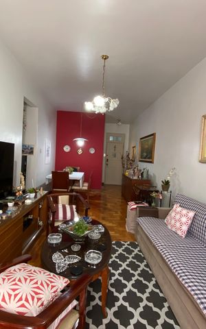 Apartamento à venda com 96m², 3 quartos e 1 vaga Apartamento à venda com 96m², 3 quartos e 1 vagaSala