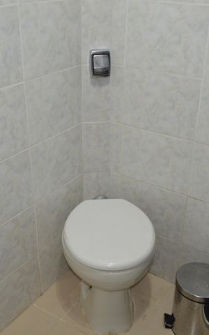 Casa para alugar com 300m², 4 quartos e 3 vagasBanheiro
