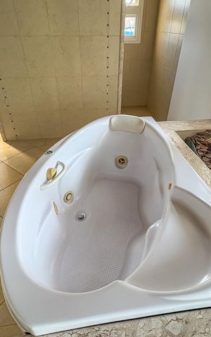 Casa de condomínio à venda com 342m², 3 quartos e 2 vagasBanheiro da Suíte 3