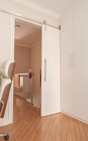 Casa à venda com 65m², 1 quarto e 2 vagasEscritório