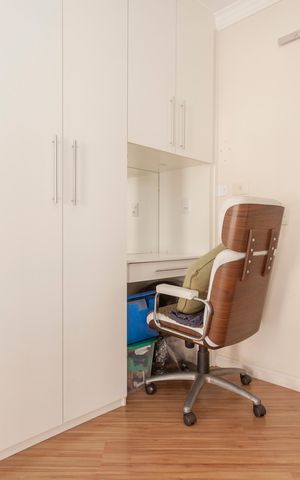 Casa à venda com 65m², 1 quarto e 2 vagasEscritório