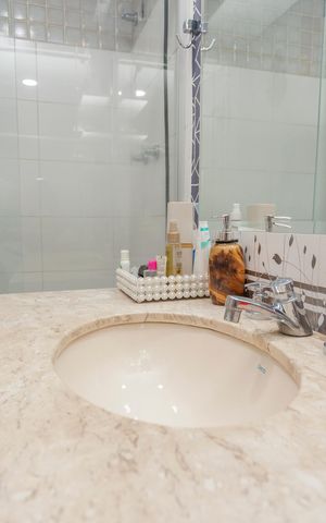 Casa à venda com 65m², 1 quarto e 2 vagasBanheiro