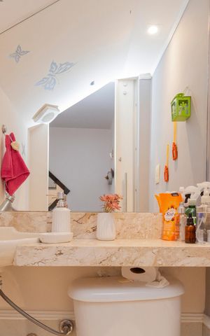 Casa à venda com 65m², 1 quarto e 2 vagasLavabo