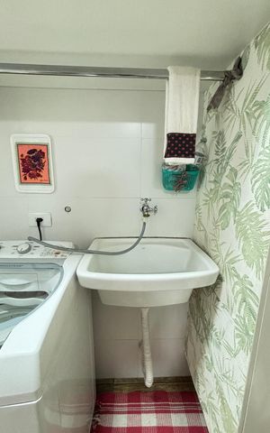 Apartamento à venda com 140m², 2 quartos e 2 vagas Apartamento à venda com 140m², 2 quartos e 2 vagasCobertura - Area de Serviço
