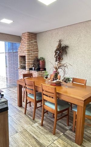 Apartamento à venda com 140m², 2 quartos e 2 vagas Apartamento à venda com 140m², 2 quartos e 2 vagasCobertura