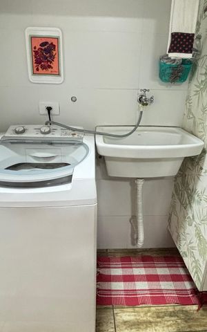 Apartamento à venda com 140m², 2 quartos e 2 vagas Apartamento à venda com 140m², 2 quartos e 2 vagasCobertura - Area de Serviço