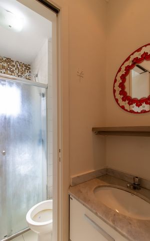 Apartamento à venda com 50m², 2 quartos e 1 vaga Apartamento à venda com 50m², 2 quartos e 1 vagaBanheiro