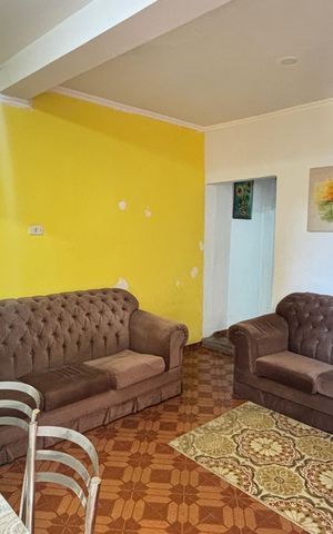 Casa para alugar com 230m², 2 quartos e 2 vagas Casa para alugar com 230m², 2 quartos e 2 vagasCasa 2 - Sala