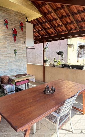 Casa para alugar com 230m², 2 quartos e 2 vagas Casa para alugar com 230m², 2 quartos e 2 vagasÁrea de Serviço