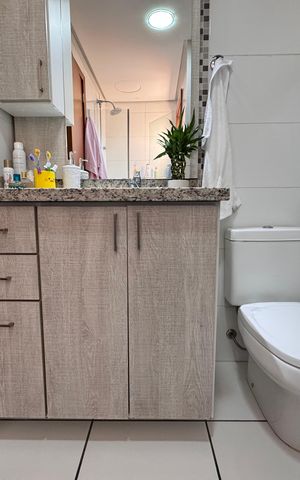 Apartamento à venda com 71m², 2 quartos e 1 vaga Apartamento à venda com 71m², 2 quartos e 1 vagaBanheiro