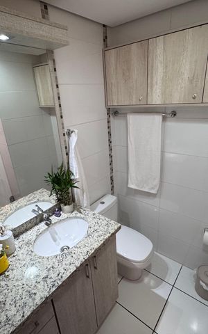 Apartamento à venda com 71m², 2 quartos e 1 vaga Apartamento à venda com 71m², 2 quartos e 1 vagaBanheiro
