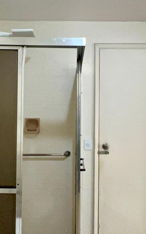Apartamento para alugar com 130m², 3 quartos e sem vaga Apartamento para alugar com 130m², 3 quartos e sem vagaBanheiro da Suíte