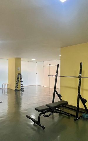 Apartamento para alugar com 130m², 3 quartos e sem vaga Apartamento para alugar com 130m², 3 quartos e sem vagaAcademia