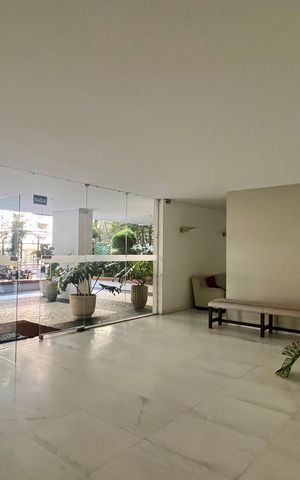 Apartamento para alugar com 130m², 3 quartos e sem vaga Apartamento para alugar com 130m², 3 quartos e sem vagaHall de entrada