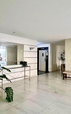 Apartamento para alugar com 130m², 3 quartos e sem vaga Apartamento para alugar com 130m², 3 quartos e sem vagaHall de entrada